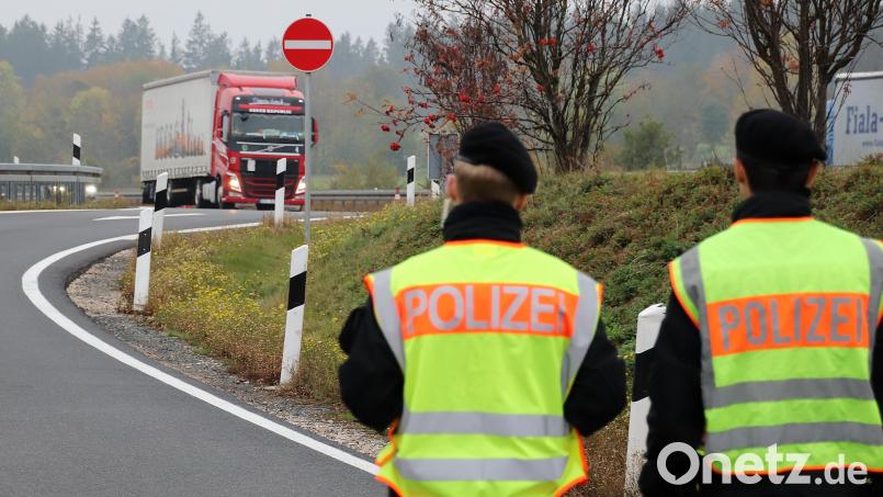 Die Polizei kontrollierte auf der A 6. Mehrere Verstöße gegen das Feiertagsfahrverbot wurden festgestellt. Symbolbild: td