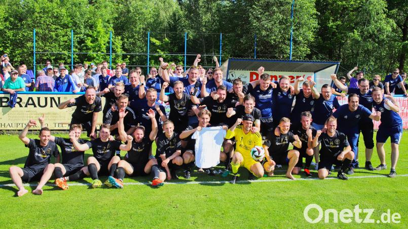 Der Jubel bei der SpVgg Moosbach war nach dem Sieg in der Relegation gegen die SG Paulsdorf/Freudenberg II riesig. Bild: war