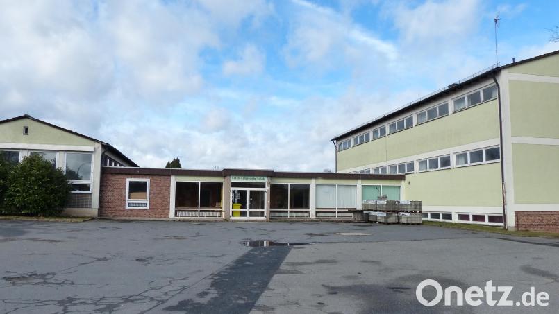 Der Umbau der Schule zum Bürgerhaus war wieder einmal Thema im Marktrat Kohlberg. Den Haushalt der Kommune wird das Projekt allerdings erst im nächsten Jahr belasten. Archivbild: hme