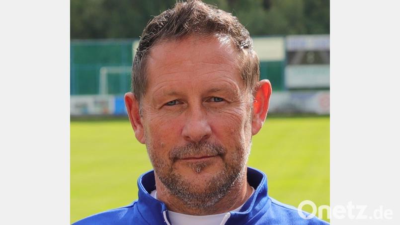 Stefan Baier trainiert die zweite Mannschaft des SV Etzenricht. Bild: war