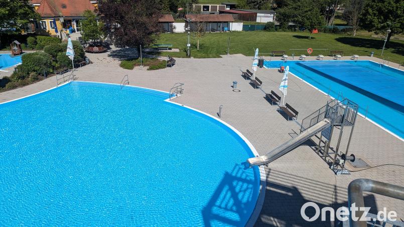 Das Egrensis-Freibad Waldsassen. Kinder und Schüler haben mit Broschüre einmal freien Eintritt. Bild: pz