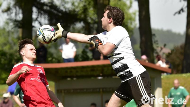 Der TSV Dieterskirchen (rechts Torwart Thomas Ebner) war in der Kreisliga-Relegation erfolgreich. Bild: mhs