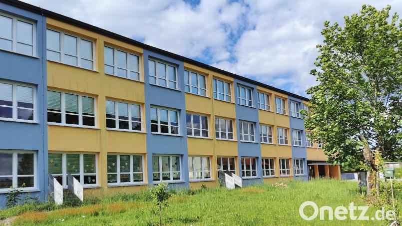 Die verlängerte Mittagsbetreuung der Schönseer Grundschüler findet ab 3. Juni nicht mehr im Kindergarten, sondern im Erdgeschoss der Schule (Bild) statt. Als Träger springt kurzfristig die VG ein. Bild: Portner