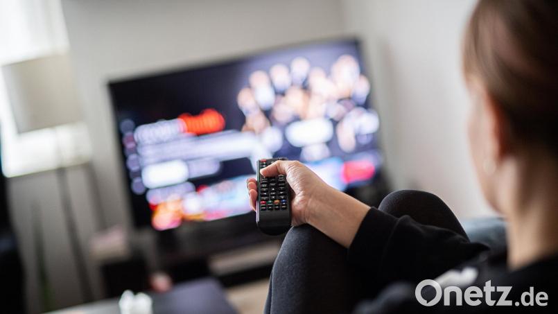 Antenne, Satellit oder Streaming: Mieterinnen und Mieter können ab 1. Juli frei über ihren Empfangsweg entscheiden. (zu dpa: «Nebenkostenprivileg entfällt: Das sollten Mieter dazu wissen») Bild: Daniel Reinhardt/dpa