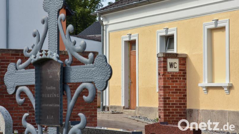 Die Toilette am Dreifaltigkeitsfriedhof ist ab der ersten Juniwoche voraussichtlich wieder geöffnet. Bild: Stephan Huber