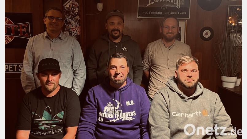 Die Führungsriege des Eishockeyvereins Thunders Weiden. Bild: Gössl/exb