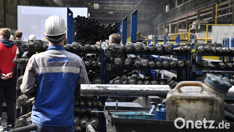 Das Rohrwerk Maxhütte ist das letzte Überbleibsel der einst großen Sulzbach-Rosenberger Montanindustrie. Nun ist es gelungen, die bereits zweite Insolvenz auf den letzten Drücker abzuwenden. Für die Mitarbeiter endet eine Phase größter Unsicherheit. Doch vollständig saniert ist das Rohrwerk noch lange nicht. Archivbild: Petra Hartl