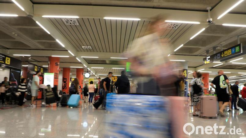 Unwetter haben für Chaos auf dem Flughafen von Mallorca gesorgt (Archivbild). Bild: Clara Margais/dpa