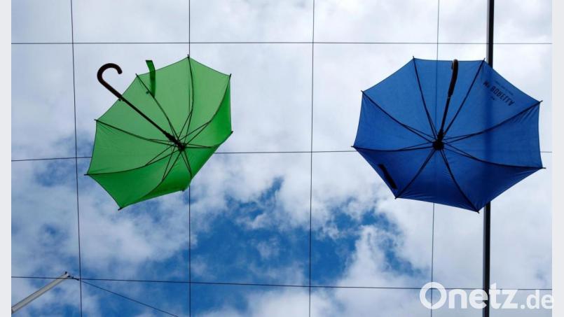 Das Wetter macht in ganz Europa weiter was es will. In Deutschland stehen neue Unwetter bevor. Bild: Sebastian Willnow/dpa
