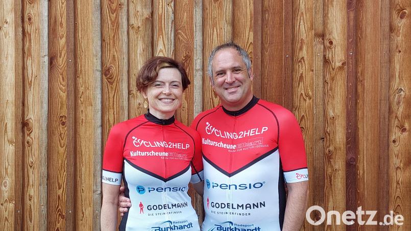 Marina und Markus Burgenmeister von &quot;Cycling 2 Help&quot; Bild: Cycling2Help