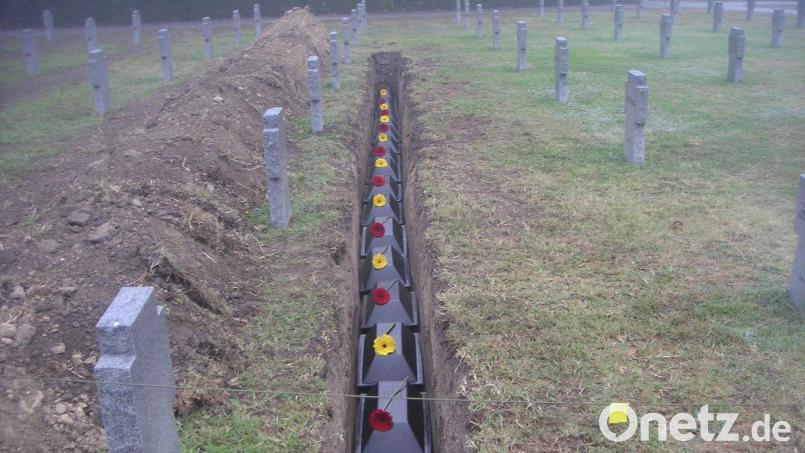 Allein am Soldatenfriedhof Székesfehérvár (Stuhlweißenburg) in Ungarn liegen die Überreste von rund 2500 deutschen Soldaten. Das Kriegsgräberabkommen zwischen Deutschland und Ungarn gibt es nun seit 30 Jahren. Bild: re