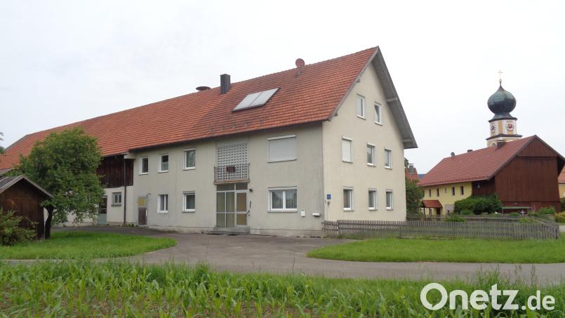 Auf dem Areal des ehemaligen Lößl-Anwesens soll das neue Dorfgemeinschaftshaus entstehen. Bild: amö