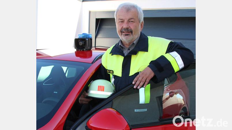 Fredi Weiß ist Feuerwehrmann mit Leib und Seele. Am 1. Juli 2011 trat er sein Amt als Kreisbrandrat an, 2017 wurde er für weitere sechs Jahre wiedergewählt. Als 16-Jähriger trat er 1975 der Schnaittenbacher Feuerwehr bei. Am 1. April 1985 wurde er deren stellv. Kommandant, am 1. April 1997 ihr Kommandant. Die Ernennung zum Kreisbrandmeister erfolgte am 1. März 2005, zum Kreisbrandinspektor am 1. August 2011. Archivbild: u