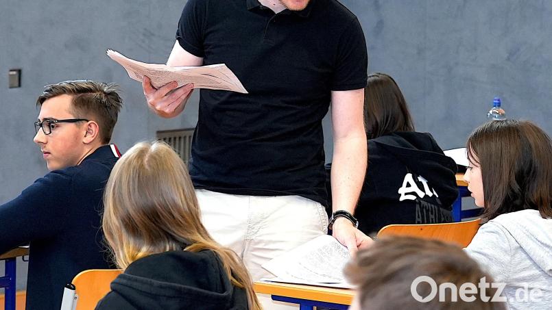 Die Abschlussprüfungen an der Wirtschaftsschule haben begonnen. Bild: Matthias Peters/exb