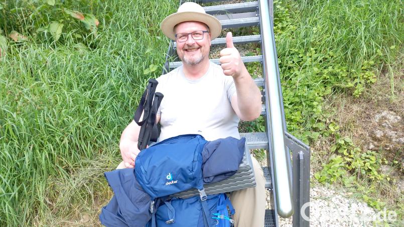 Kurz vor dem Aufbruch: Achim Groth ist gerüstet für seine Pilgerreise auf dem Jakobsweg. Bild: hka
