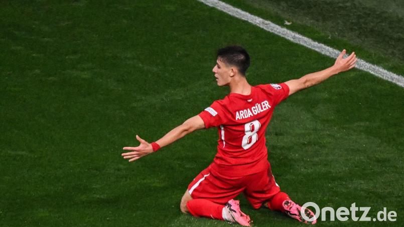 Traf sehenswert zum zwischenzeitlichen 2:1 der Türkei gegen Georgien: Arda Güler. Bild: Julian Stratenschulte/dpa