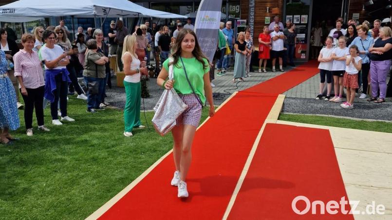 Ein Höhepunkt am Nachmittag bei der Messe &quot;Regio life day&quot; in Weigendorf war eine Modenschau. Bild: Carmen Greissinger/exb