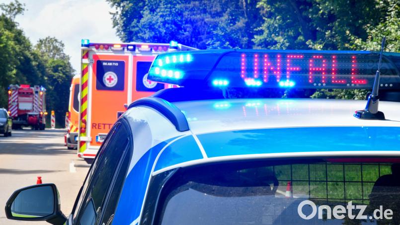 Bei Prangershof musste am Mittwochnachmittag kurzzeitig die Bundesstraße 85 gesperrt werden. Bild: Petra Hartl