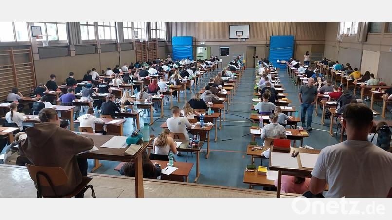 An der Realschule in Kemnath haben am Mittwoch die Abschlussprüfungen begonnen. Bild: Realschule Kemnath/exb