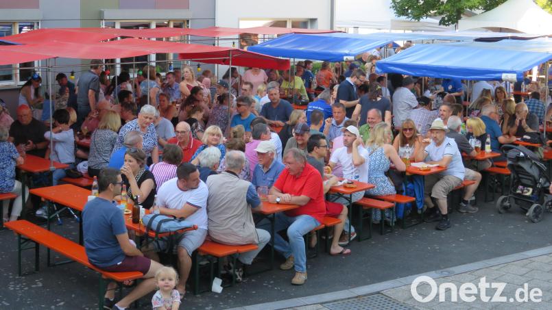 Auch zum 10. Rathausfest hoffen sich die Vereine und die Gemeinde auf viele Besucher Bild: adj