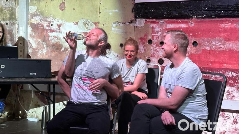 "Impropeller" ist am Freitag, 21. Juni, mit Improvisationstheater zu Gast in Sulzbach-Rosenberg. Bild: Claudia Willer/exb