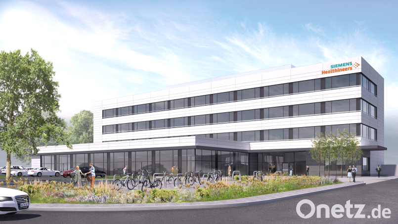 20 Millionen Euro investiert Siemens Healthineers Kemnath in ein neues Ausbildungs- und Bürogebäude. Ein Jahr nach dem Spatenstich ist aktuell der Rohbau fast fertiggestellt. Die Arbeiten liegen gut im Zeitplan, der Einzug soll im März 2025 über die Bühne gehen. Bild: Siemens Kemnath/exb