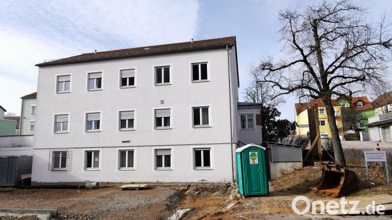 Das ehemalige Gesundheitsamt wird zu einer Unterkunft für Geflüchtete umgebaut. Archivbild: Portner