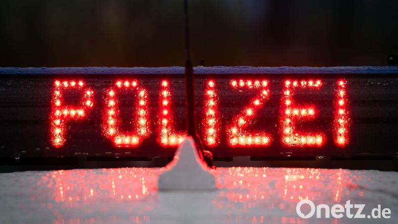 Die Polizei ermittelt gerade wegen eines Diebstahls in Etsdorf. Bild: Soeren Stache/dpa