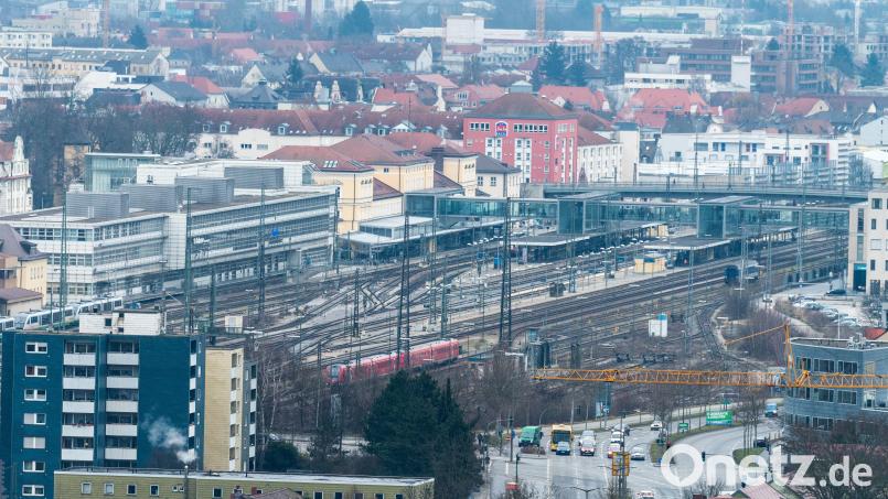 Am Hauptbahnhof Regensburg gab es am Mittwoch einen Feueralarm. Archivbild: Armin Weigel/dpa