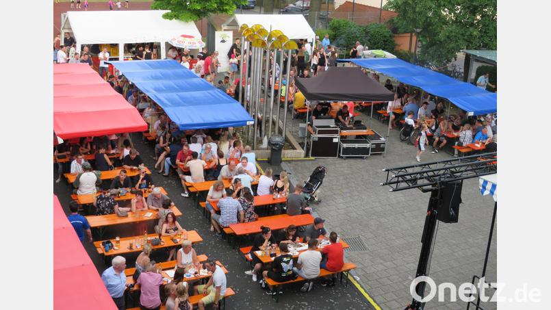 In Altenstadt/WN steigt am Samstagabend das Rathausfest. Bild: adj