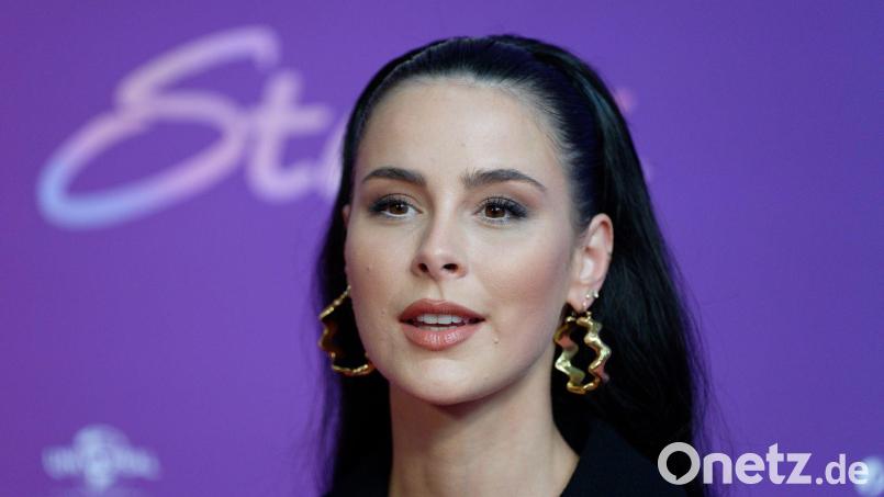 Synchronsprecherin Lena Meyer-Landrut kommt zur Premiere des Films "Trolls - Gemeinsam stark". Bild: Henning Kaiser/dpa