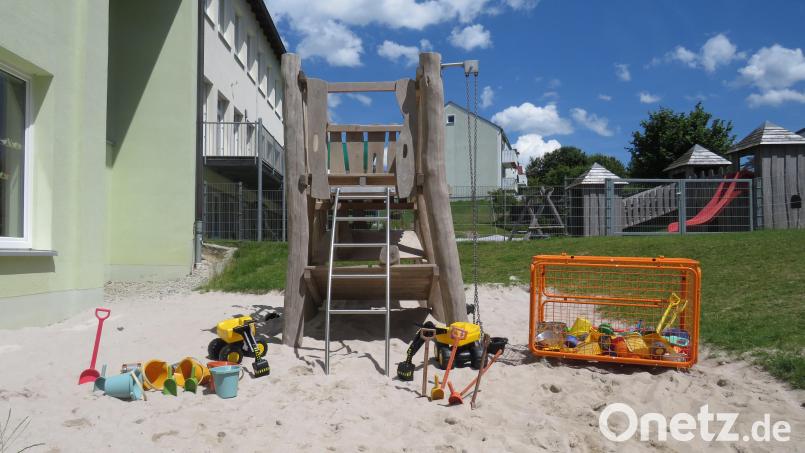 Die neu errichtete Sandbaustelle. Bild: Kinderhaus "Unsere kleine Welt" Bärnau/exb