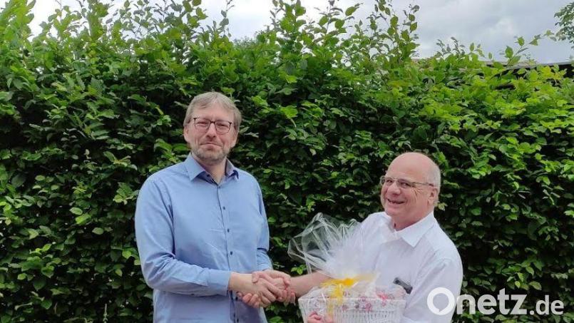 Der neue erste Vorsitzende Jürgen Rohrwild (links) mit seinem Vorgänger Dieter Braun. Bild: Kammer