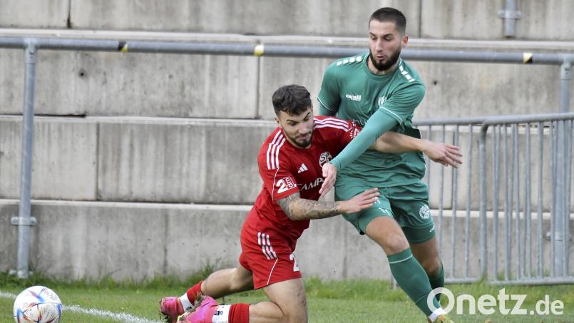 Emir Terakaj (rechts) wechselt von der DJK Gebenbach in die Regionalliga zu Türkgücü München. Archivbild: Hubert Ziegler