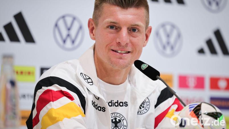 Toni Kroos geht optimistisch in das Spiel gegen Spanien. Bild: Christian Charisius/dpa