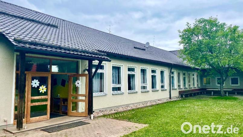 In der ehemaligen Freihunger Hauptschule wird eine zweigruppige Kinderkrippe eingerichtet. Bild: Krones