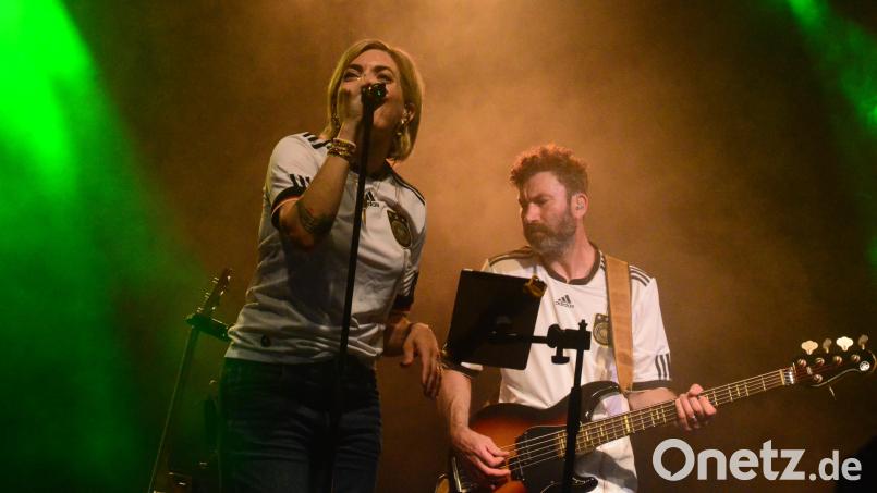 &quot;Pino Barone &amp; Band&quot; beim Warm-up vor dem Bürgerfest. Die Weidener wünschen sich mehr solcher Open-Air-Events. Archivbild: Kunz