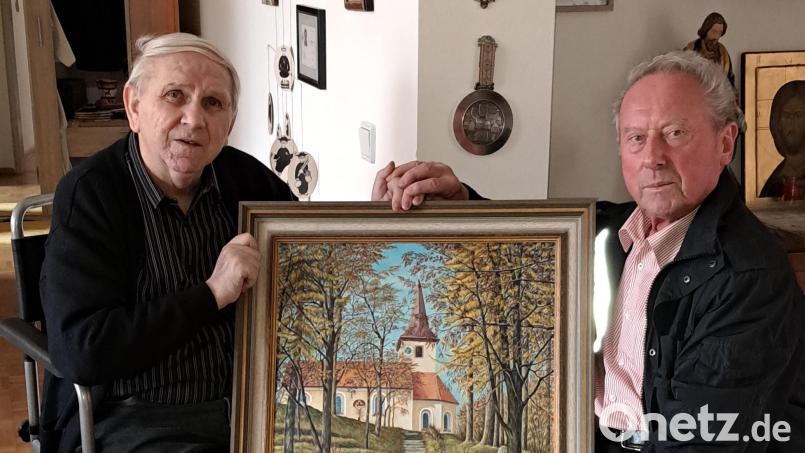 Das vom früheren Flosser Kunstmaler Bernhard (Hartl) Fröhler auf Leinwand gemalte Ölbild mit dem Motiv des St. Nikolausberges mit Wallfahrtskirche wird im Heimatmuseum einen festen Platz finden. Bild: le/exb