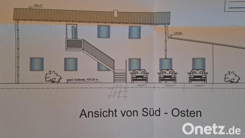 Der Gemeinderat gab seine Zustimmung für eine Physiotherapiepraxis in Premenreuth. Weitere Stellplätze sollen an der Zufahrt von der Bernsteiner Straße sowie auf der Gebäuderückseite mit Blick zur Tierarztpraxis entstehen. Grafik: Ingenieurbüro Stang, Bernstein/exb