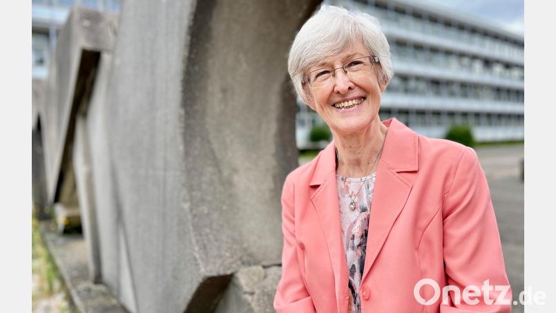 Nach neun Jahren verlässt Schulleiterin Sigrid Bloch das Kepler-Gymnasium – mit einem Lächeln. Bild: Gabi Schönberger