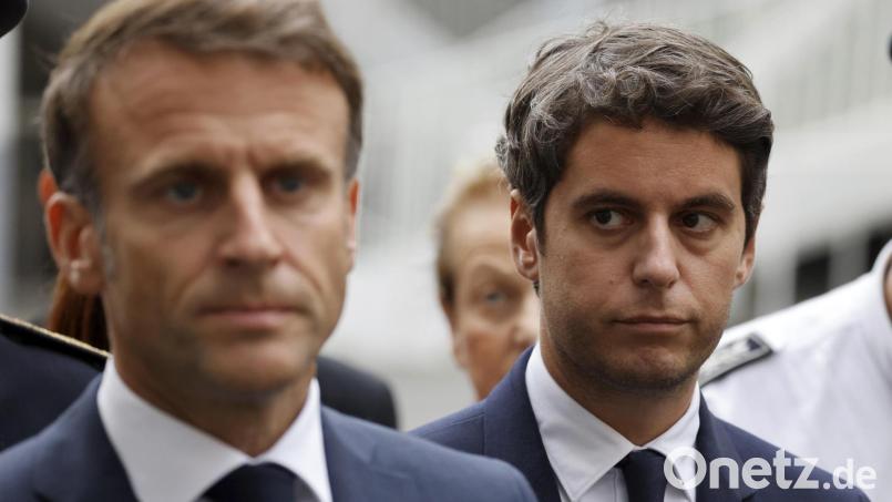 Gabriel Attal (rechts) und sein Vorgesetzter Emanuel Macron. Bild: Ludovic Marin/dpa