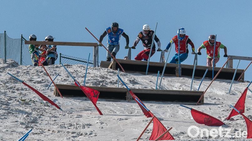 Viel Action verspricht der Boardercross, bei dem vier Sandboarder gegeneinander antreten. Bild: chl