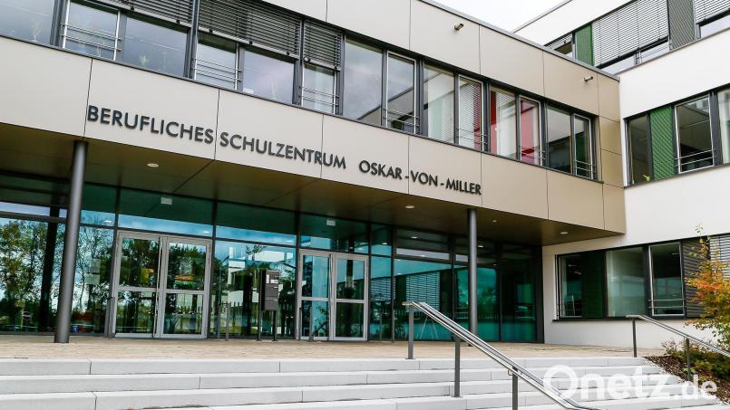 Die 33 Millionen Euro, von denen man vor 15 Jahren ausgegangen ist, waren schon viel Geld für die Modernisierung des Berufsschulzentrums. Wenn allerdings in einigen Jahren die letzte Abrechnung eingegangen ist, werden es wohl über 50 Millionen Euro gewesen sein. Bild: Hösamer
