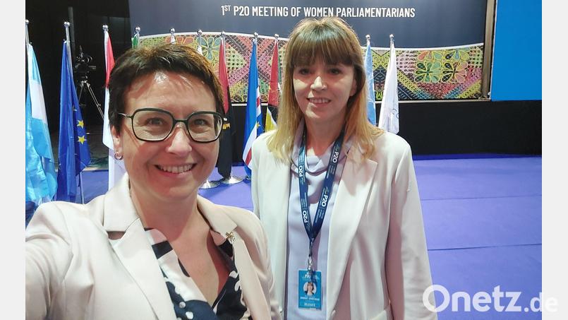 Selfie aus Brasilien: Beate Schlupp (CDU), Vizepräsidentin des Landtages Mecklenburg-Vorpommern (rechts), und die Oberpfälzer Bundestagsabgeordnete Susanne Hierl (CSU) waren Anfang Juli auf dem ersten P20-Treffen der Parlamentarierinnen. Bild: Susanne Hierl/exb