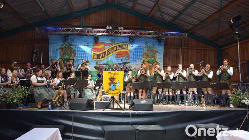 Die „Pirker Blechmusi“ wird auf dem 41. Plößberger Bürgerfest in den Abendstunden für Stimmung sorgen. Zuvor spielt die Flossenbürger Blasmusik auf. Archivbild: jr
