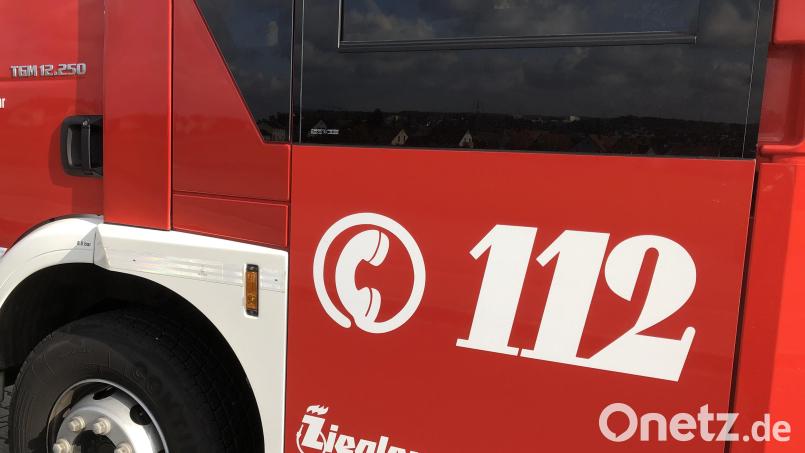 Im Gewerbebetrieb in Döllnitz hat es am Donnerstagnachmittag gebrannt. Symbolbild: Heike Unger