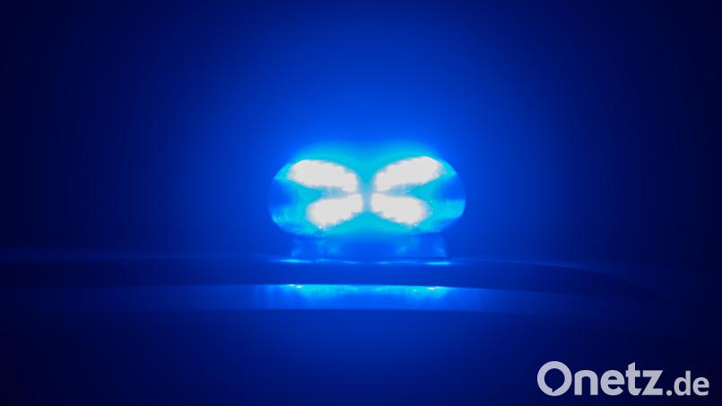 Ein gestürzter E-Scooter-Fahrer beschäftigt die Polizei in Schwandorf. Symbolbild: Robert Michael