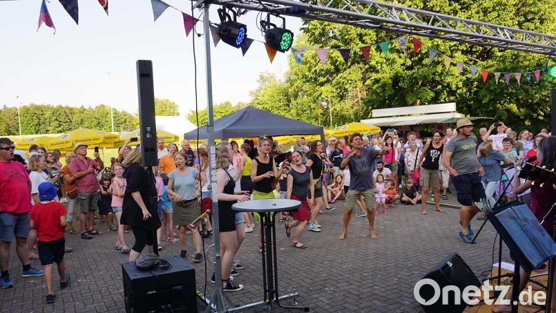 Die Veranstalter der SpVgg hoffen bei der Neuauflage zum Jubiläum auf eine ähnlich gute Stimmung wie beim 1. Bright-Mountain-Festival im Juli vergangenen Jahres. Bild: Maria Montaperti/exb