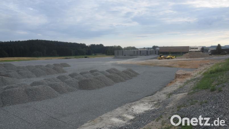 Auf diesem Areal hätte das Containerdorf für bis zu 200 Asylsuchende errichtet werden sollen. Es kommt jetzt allerdings nach Aussage von Landrat Andreas Meier doch nicht zustande. Bild: fz