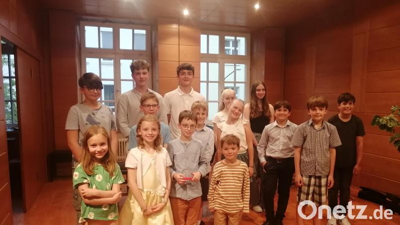Beim Vorspielabend der Klavier- und Gitarrenklasse präsentieren die jungen Musikerinnen und Musiker ihre Fortschritte. Bild: Franz-Grothe-Schule, Wolfgang Charanza/exb